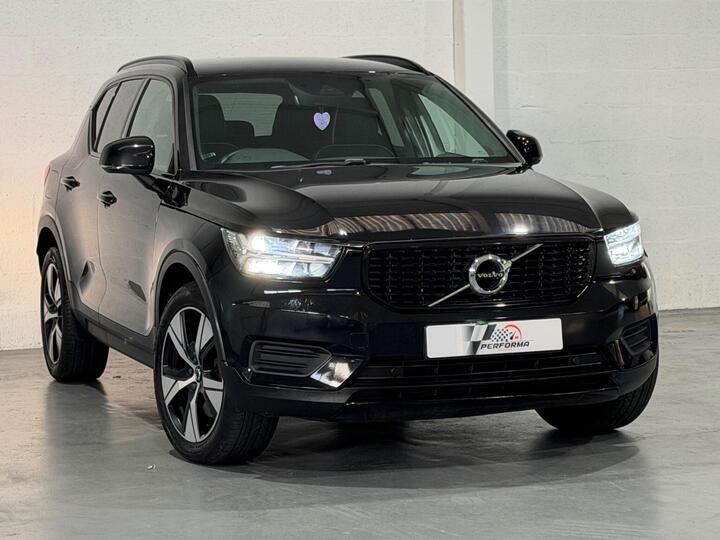 Volvo XC40 1.5h T5 Twin Engine Recharge 10.7kWh R-Design Auto Euro 6 (s/s) 5dr