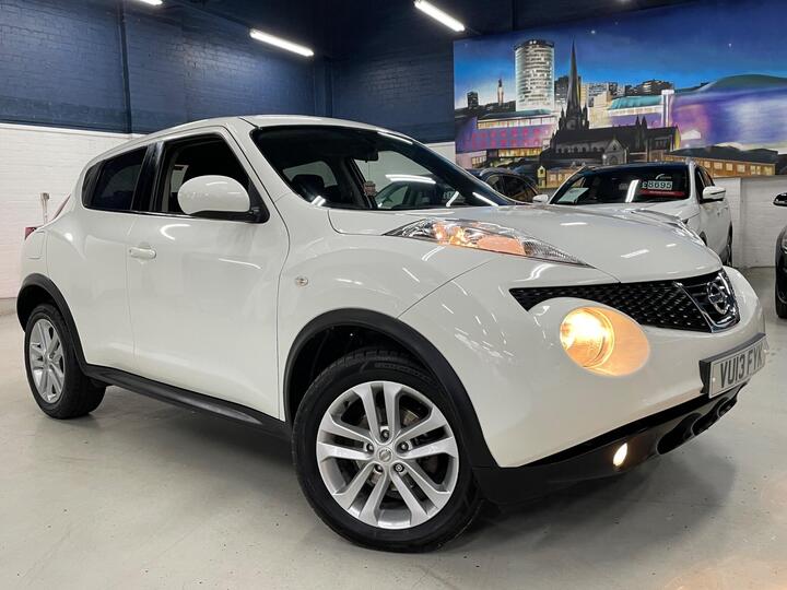 Nissan Juke 1.6 Acenta Premium Euro 5 (s/s) 5dr