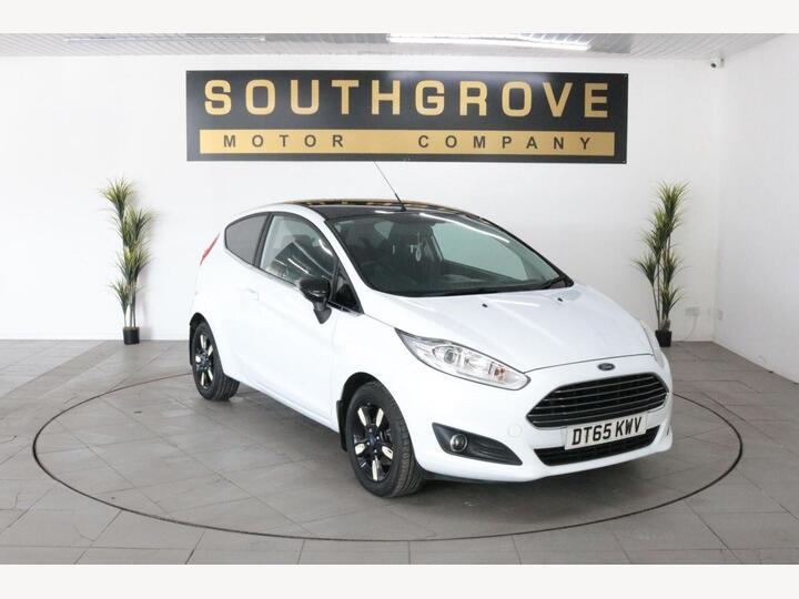 Ford FIESTA 1.0T EcoBoost Zetec White Edition Euro 6 (s/s) 3dr