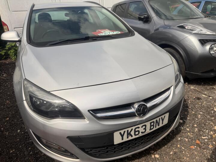 Vauxhall Astra 1.6 16V Exclusiv Sports Tourer Auto Euro 5 5dr