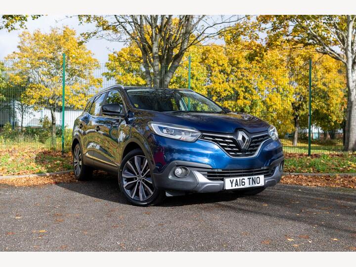 Renault KADJAR 1.2 TCe Signature Nav Euro 6 (s/s) 5dr Renault KADJAR 1.2 TCe Signature Nav Euro 6 (s/s) 5dr