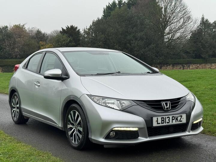 Honda Civic 1.6 I-DTEC ES-T Euro 5 (s/s) 5dr