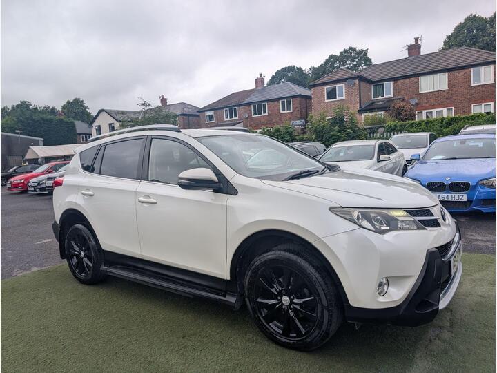 Toyota RAV4 2.2 D-CAT Invincible Auto 4WD Euro 5 5dr