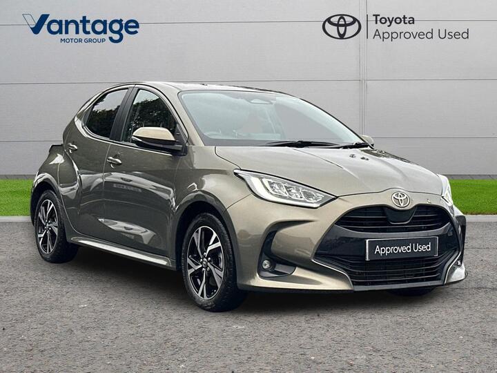 Toyota Yaris 1.5 VVT-h Design E-CVT Euro 6 (s/s) 5dr