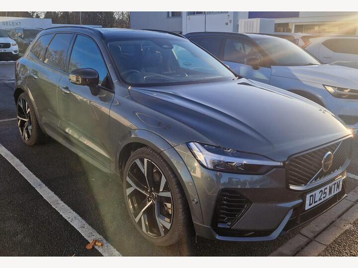 Volvo XC60 2.0 T8 18.8kWh Ultra Dark Auto AWD Euro 6 (s/s) 5dr