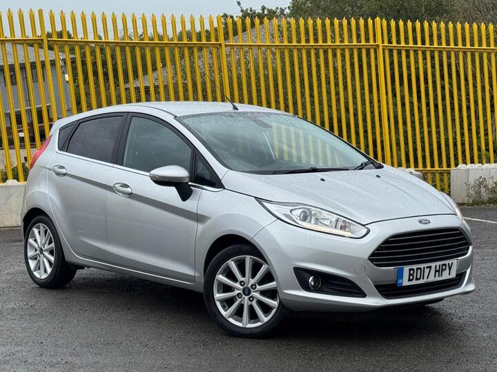 Ford Fiesta 1.0T EcoBoost Titanium Euro 6 (s/s) 5dr