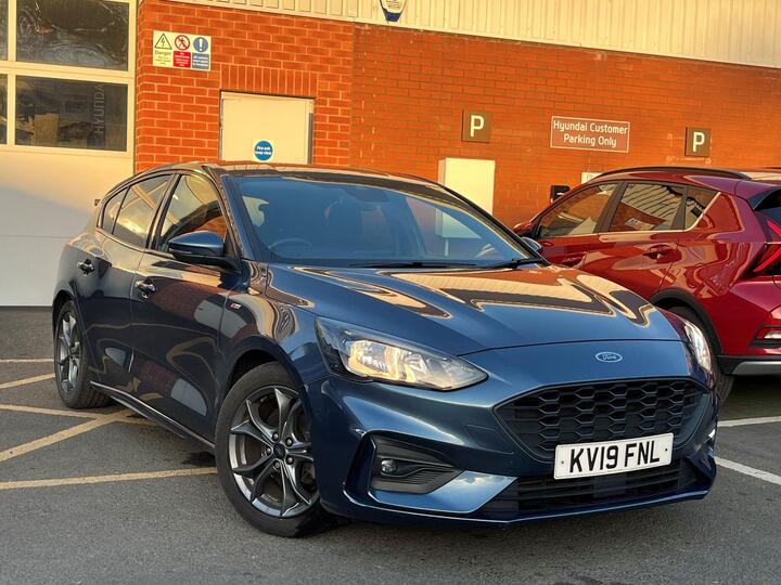 Ford Focus 1.0T EcoBoost ST-Line Euro 6 (s/s) 5dr