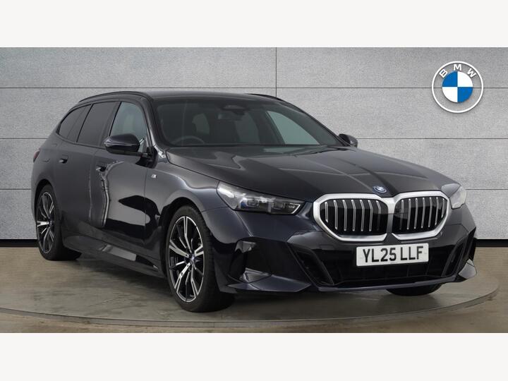 BMW 5 Series 2.0 530e 22.1kWh M Sport Touring Steptronic Euro 6 (s/s) 5dr BMW 5 Series 2.0 530e 22.1kWh M Sport Touring Steptronic Euro 6 (s/s) 5dr