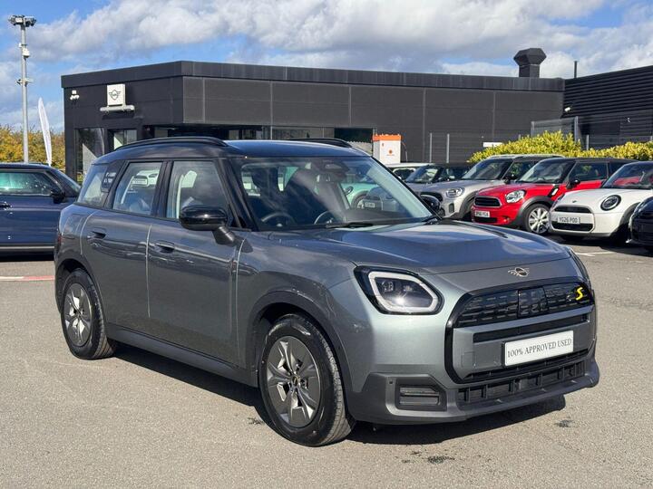 MINI Electric Countryman SE 66.5kWh Classic Auto ALL4 5dr