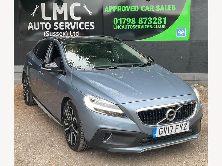 Volvo V40 Cross Country 1.5 T3 Pro Auto Euro 6 (s/s) 5dr