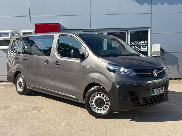 Vauxhall Vivaro Life Electric 50kWh Combi Auto LWB 5dr (9 Seat, 11kW Charger) Vauxhall Vivaro Life Electric 50kWh Combi Auto LWB 5dr (9 Seat, 11kW Charger)