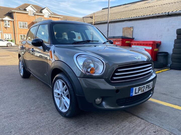 MINI Countryman 2.0 Cooper D Auto ALL4 Euro 5 5dr
