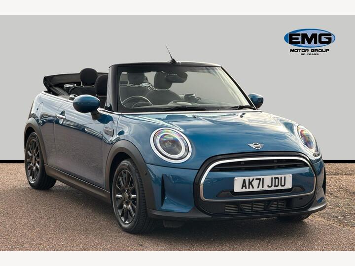 MINI Convertible 1.5 Cooper Classic Euro 6 (s/s) 2dr MINI Convertible 1.5 Cooper Classic Euro 6 (s/s) 2dr