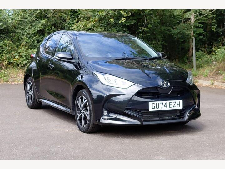 Toyota Yaris 1.5 VVT-h Design E-CVT Euro 6 (s/s) 5dr