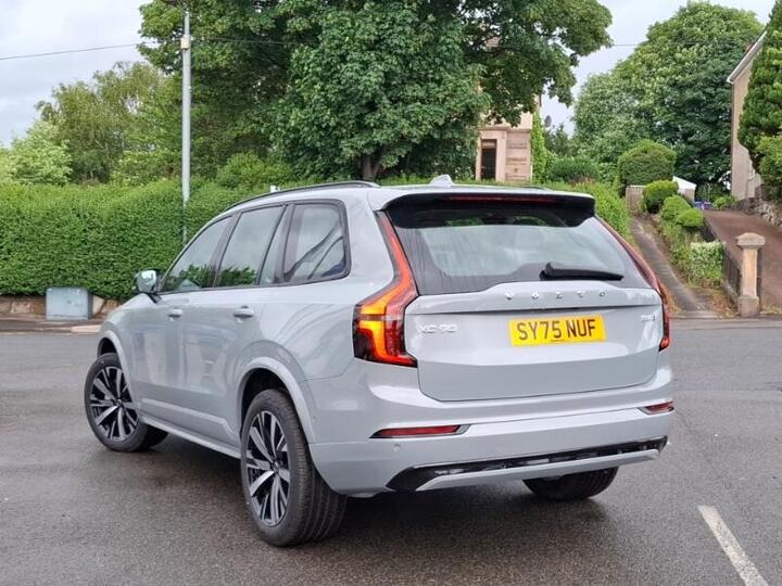 Volvo XC90 2.0 B5 MHEV Plus Auto 4WD Euro 6 (s/s) 5dr