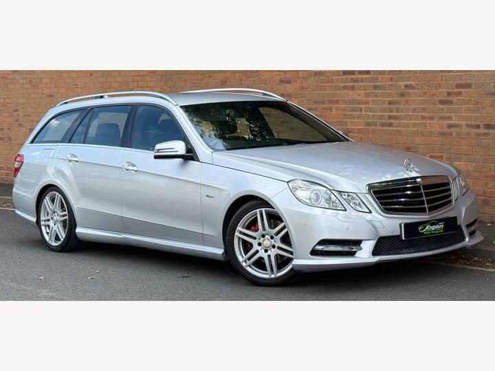 Mercedes-Benz E Class 2.1 E250 CDI BlueEfficiency Sport Tiptronic Euro 5 5dr Mercedes-Benz E Class 2.1 E250 CDI BlueEfficiency Sport Tiptronic Euro 5 5dr