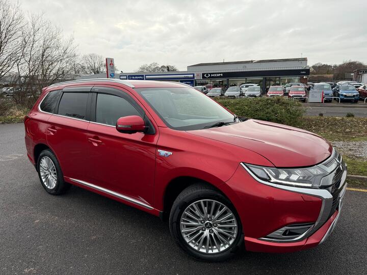 Mitsubishi Outlander 2.4h TwinMotor 13.8kWh 4h CVT 4WD Euro 6 (s/s) 5dr Mitsubishi Outlander 2.4h TwinMotor 13.8kWh 4h CVT 4WD Euro 6 (s/s) 5dr