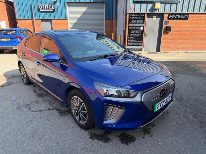 Hyundai IONIQ 38.3kWh Premium SE Auto 5dr
