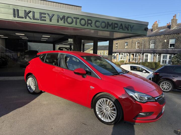 Vauxhall ASTRA 1.6 CDTi BlueInjection Elite Nav Euro 6 (s/s) 5dr Vauxhall ASTRA 1.6 CDTi BlueInjection Elite Nav Euro 6 (s/s) 5dr