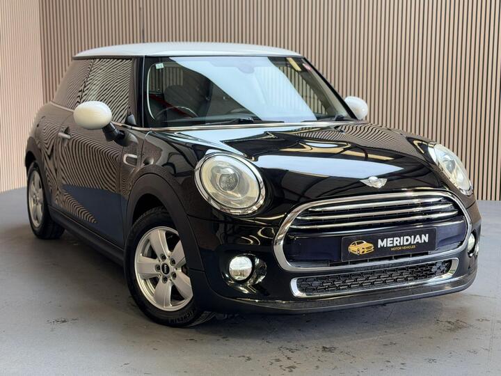 MINI Hatch 1.5 Cooper Hatchback 3dr Petrol Auto Euro 6 (s/s) (136 Ps)