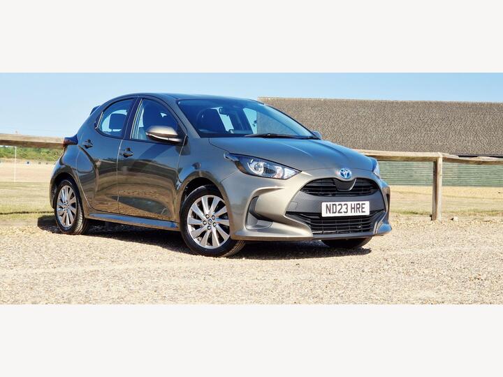 Toyota Yaris 1.5 VVT-h Icon E-CVT Euro 6 (s/s) 5dr