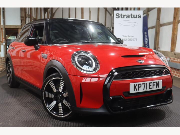 MINI Hatch 2.0 Cooper S Exclusive Steptronic Euro 6 (s/s) 5dr
