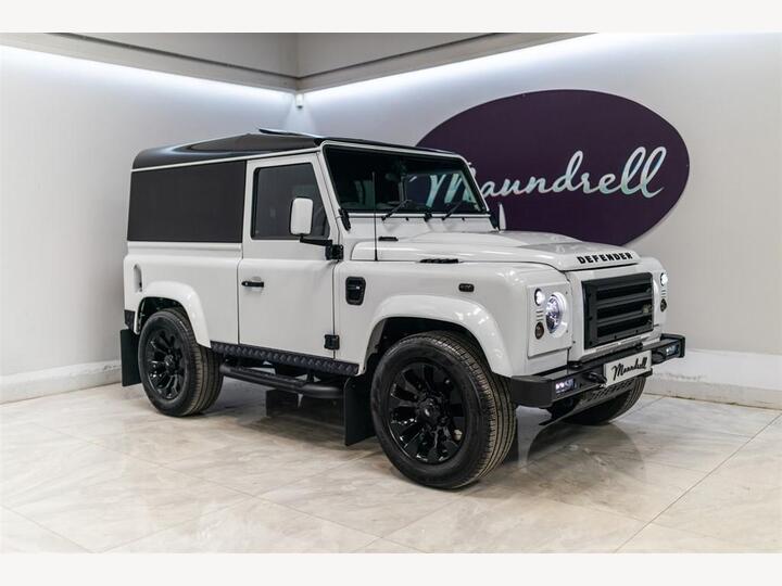 Land Rover Defender 90 2.2 TDCi Hard Top SUV 4WD SWB Euro 5 3dr Land Rover Defender 90 2.2 TDCi Hard Top SUV 4WD SWB Euro 5 3dr