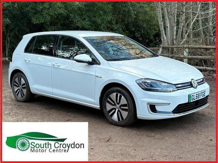 Volkswagen E-Golf 35.8kWh E-Golf Auto 5dr