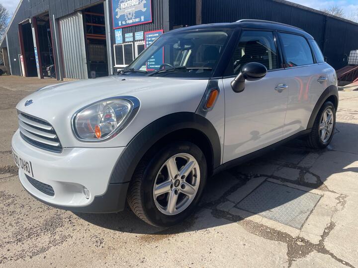 MINI Countryman 1.6 Cooper D Euro 5 (s/s) 5dr