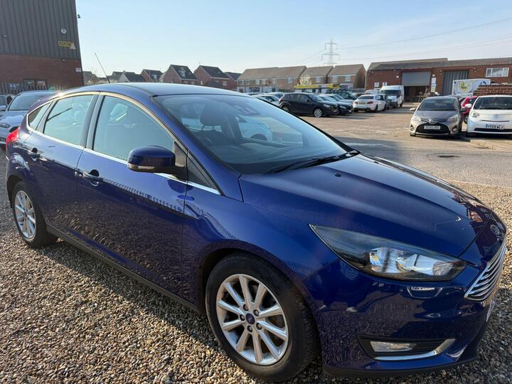 Ford Focus 1.6 Titanium Powershift Euro 6 5dr