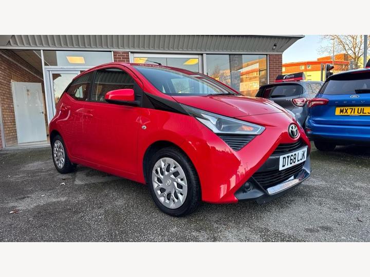 Toyota AYGO 1.0 VVT-i X-play Euro 6 5dr