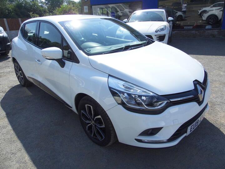 Renault Clio 0.9 TCe Play Euro 6 (s/s) 5dr