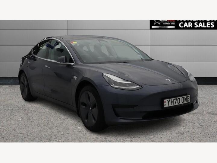 Tesla Model 3 Standard Range Plus Auto RWD 4dr