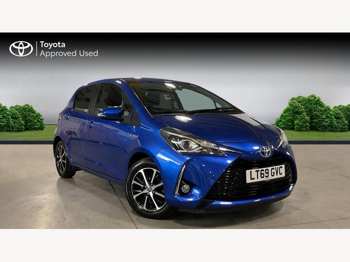 Toyota Yaris 1.5 VVT-h Icon Tech E-CVT Euro 6 (s/s) 5dr Toyota Yaris 1.5 VVT-h Icon Tech E-CVT Euro 6 (s/s) 5dr