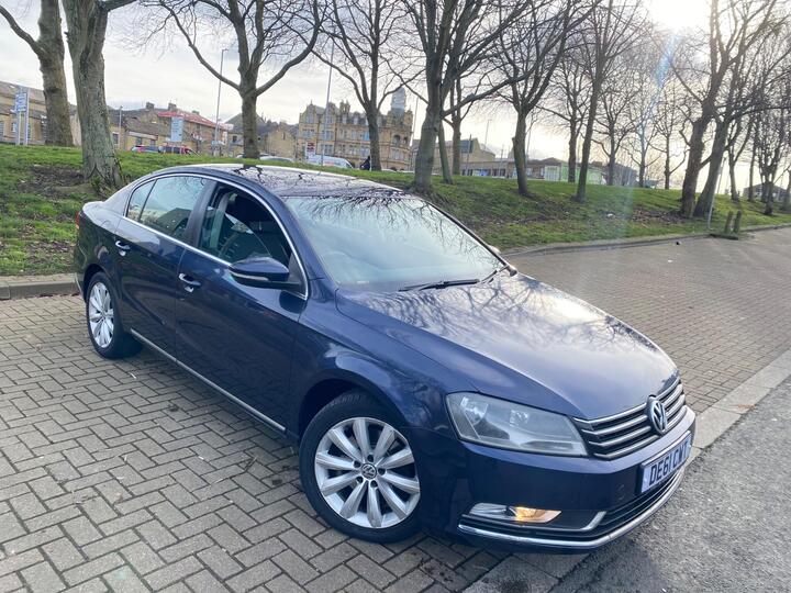 Volkswagen Passat 2.0 TDI BlueMotion Tech SE Euro 5 (s/s) 4dr Volkswagen Passat 2.0 TDI BlueMotion Tech SE Euro 5 (s/s) 4dr