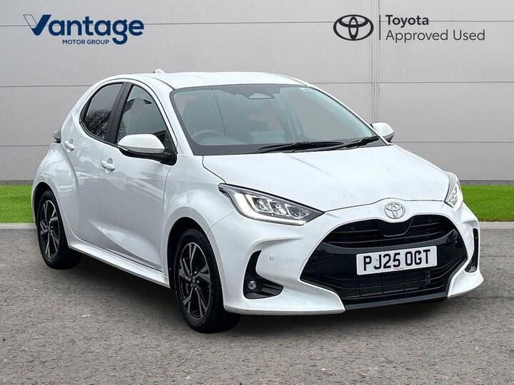 Toyota Yaris 1.5 VVT-h Design E-CVT Euro 6 (s/s) 5dr