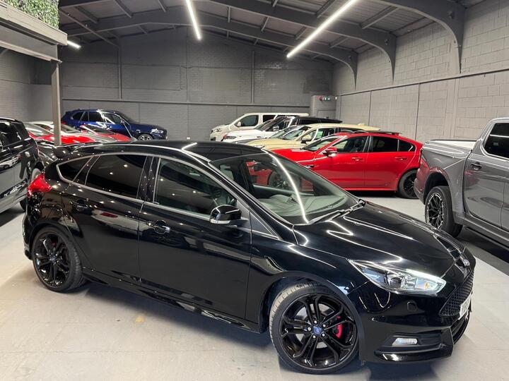Ford Focus 2.0T EcoBoost ST-3 Euro 6 (s/s) 5dr