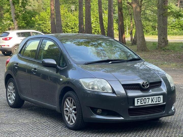 Toyota Auris 1.6 VVT-i T3 5dr Toyota Auris 1.6 VVT-i T3 5dr