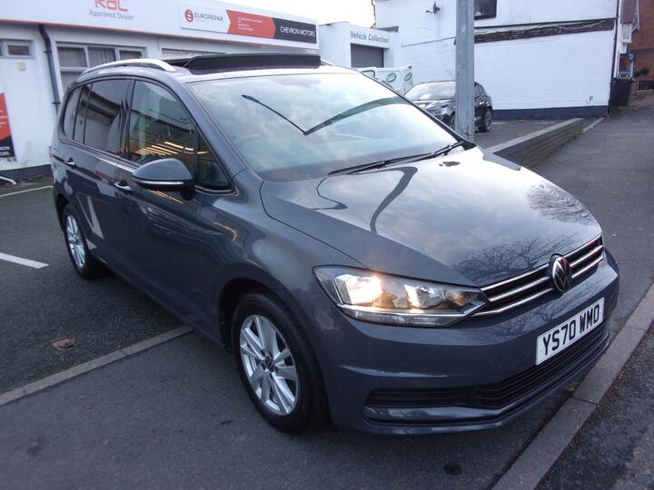 Volkswagen Touran 1.5 TSI EVO SE Family Euro 6 (s/s) 5dr Volkswagen Touran 1.5 TSI EVO SE Family Euro 6 (s/s) 5dr