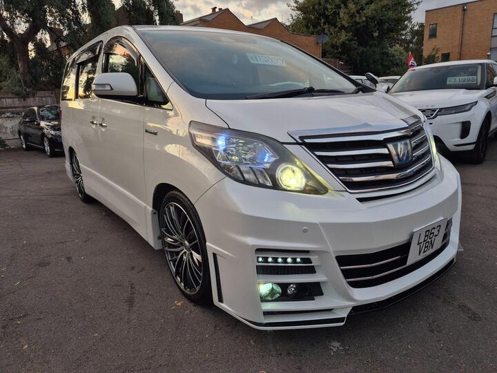 Toyota Alphard 2.4 Hybrid 7seater Excutive Lounge MPV