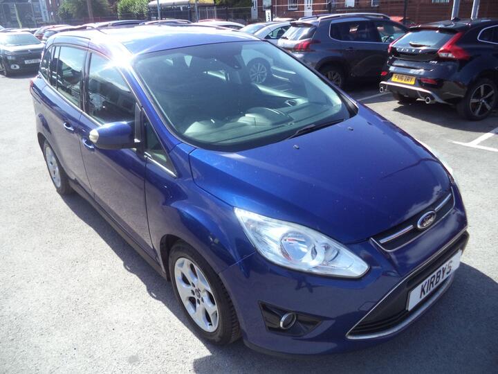 Ford Grand C-Max 1.6 TDCi Zetec Euro 5 5dr Ford Grand C-Max 1.6 TDCi Zetec Euro 5 5dr