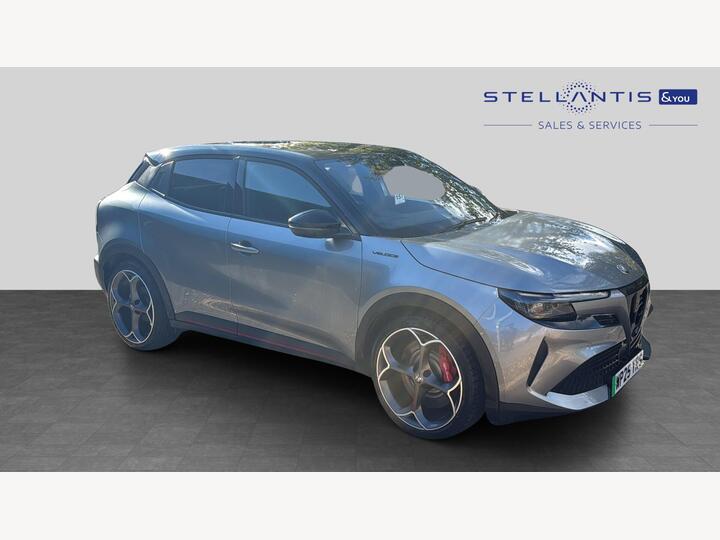 Alfa Romeo Junior 54kWh Elettrica Veloce Auto 5dr