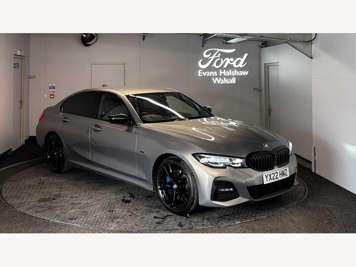 BMW 3 SERIES SALOON SPECIAL EDITIONS 2.0 330e 12kWh M Sport Pro Edition Auto Euro 6 (s/s) 4dr