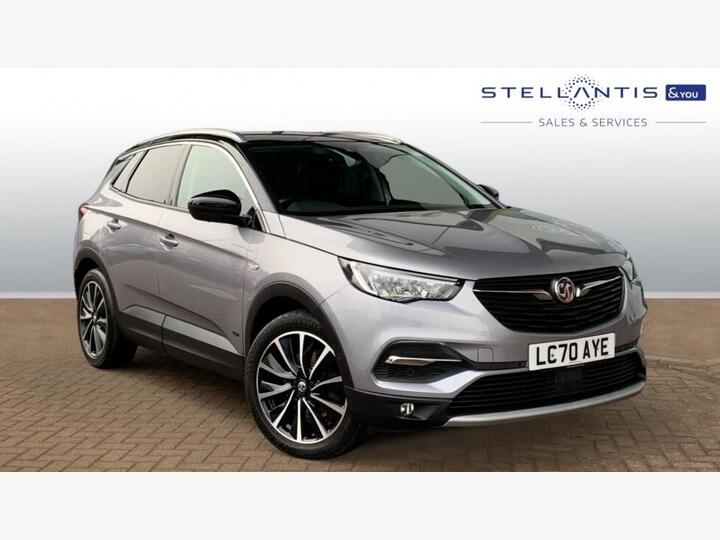 Vauxhall Grandland X 1.6 13.2kWh SRi Nav Auto 4WD Euro 6 (s/s) 5dr Hybrid4