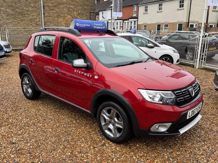 Dacia Sandero Stepway 0.9 TCe Ambiance Euro 6 (s/s) 5dr Dacia Sandero Stepway 0.9 TCe Ambiance Euro 6 (s/s) 5dr