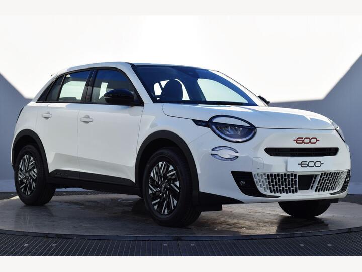 Fiat 600 1.2 MHEV E-DCT Euro 6 (s/s) 5dr