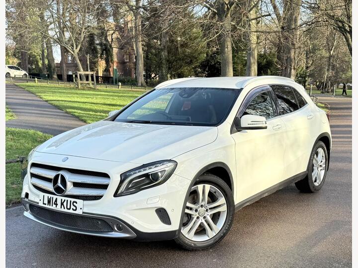 Mercedes-Benz GLA Mercedes-Benz GLA 2.0 GLA250 AMG Line