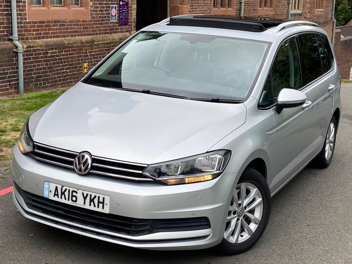 Volkswagen Touran 2.0 TDI BlueMotion Tech SE Family DSG Euro 6 (s/s) 5dr