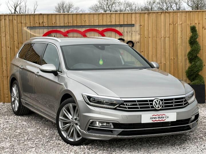Volkswagen PASSAT 2.0 TSI R-Line DSG Euro 6 (s/s) 5dr Volkswagen PASSAT 2.0 TSI R-Line DSG Euro 6 (s/s) 5dr