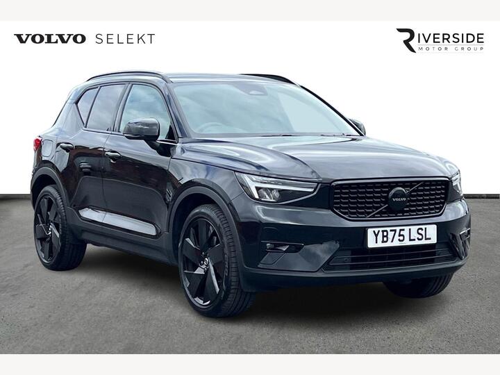 Volvo XC40 2.0 B3 MHEV Plus Black Edition DCT Auto Euro 6 (s/s) 5dr